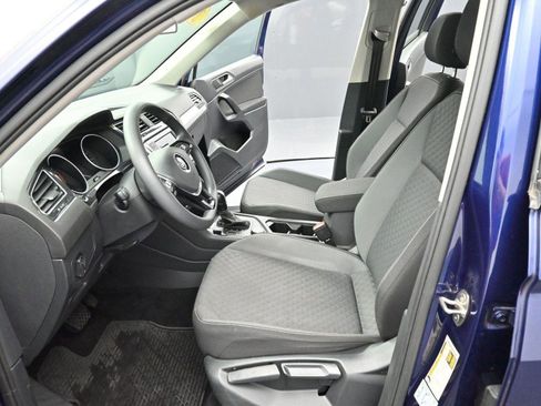 Used 2021 Volkswagen Tiguan S image 13