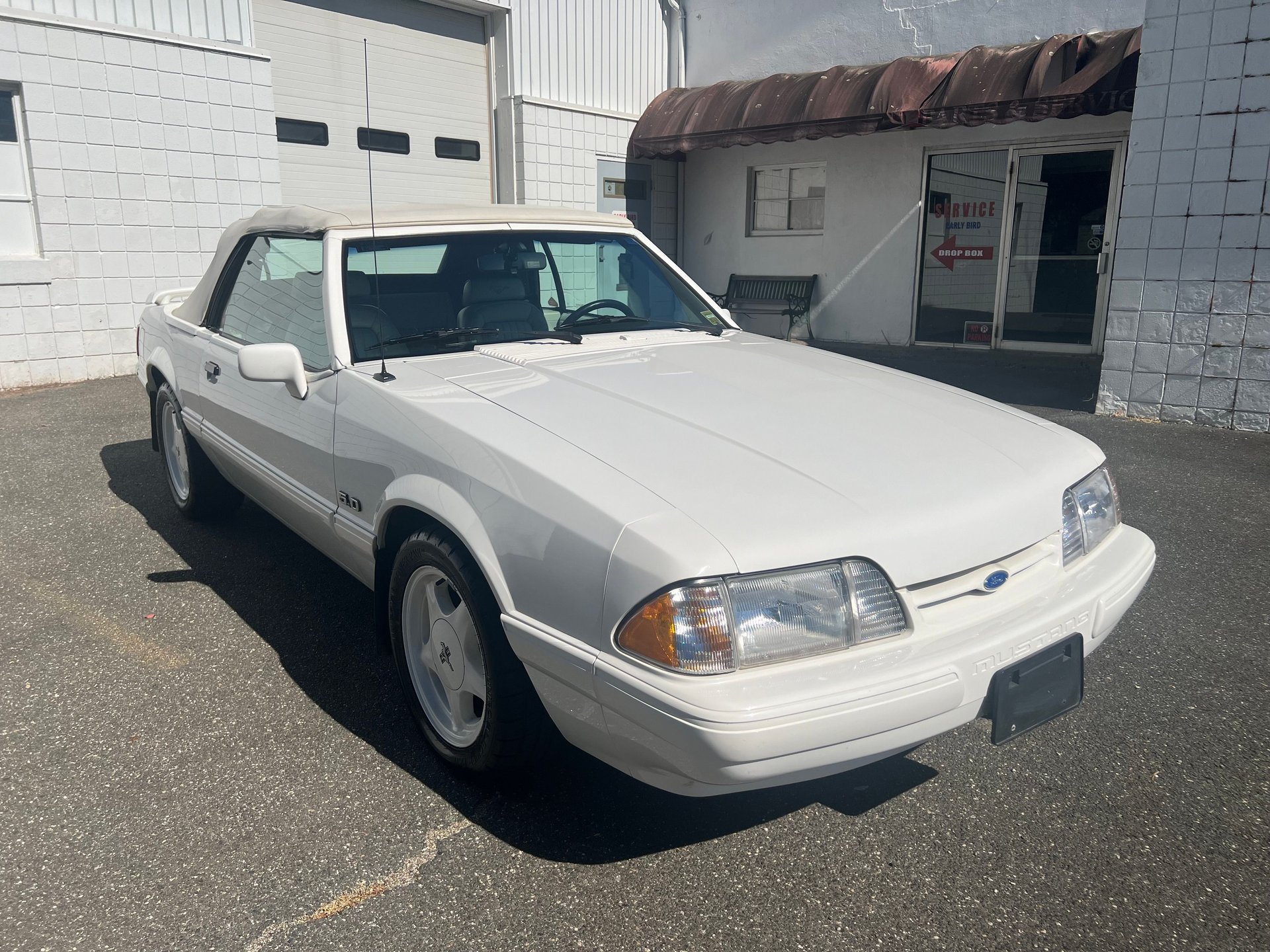Used 1993 Ford Mustang LX RWD image 13