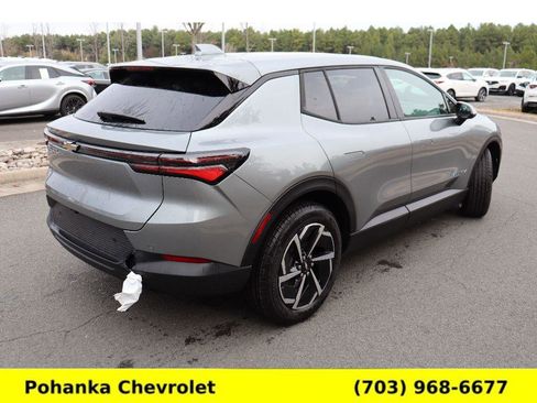 New 2026 Chevrolet Equinox EV LT image 7