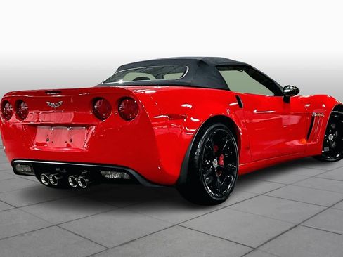 Used 2013 Chevrolet Corvette Grand Sport w/ 2LT Preferred Equipment Group image 12