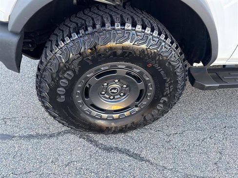 Used 2024 Ford Bronco Big Bend image 10