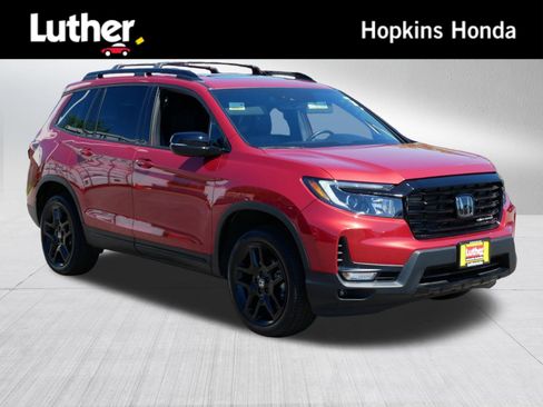 Used 2024 Honda Passport Black Edition image 1