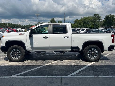 Used 2025 Chevrolet Silverado 2500 Custom w/ Custom Convenience Package AWD/4WD image 21