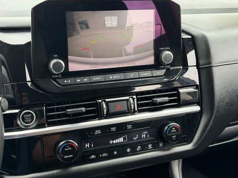 Certified 2022 Nissan Pathfinder S image 19