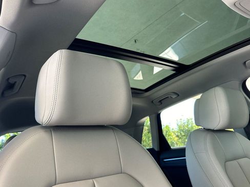 New 2025 Audi Q3 2.0T Premium Plus image 16