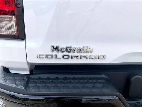Used 2024 Chevrolet Colorado Trail Boss AWD/4WD image 28