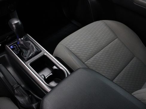 Used 2023 Toyota Tacoma SR5 RWD image 17