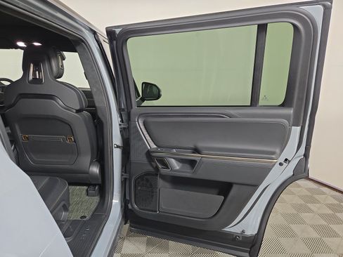 Used 2024 Rivian R1S Adventure Dual AWD/4WD image 19