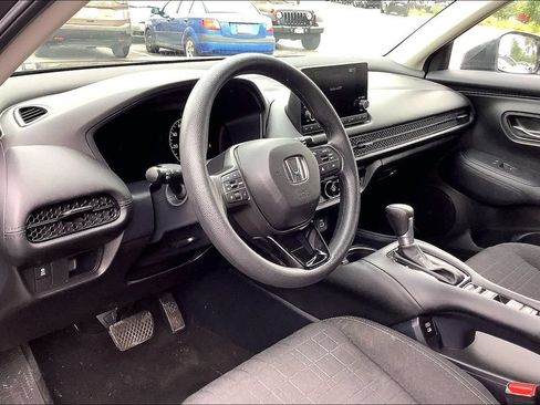 Used 2024 Honda HR-V LX image 17