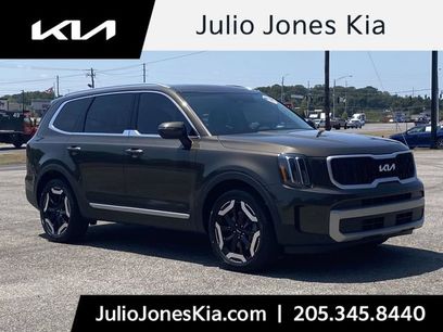 Used 2023 Kia Telluride EX w/ EX Captain's Chair Package