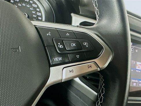 Used 2021 Volkswagen Atlas SE image 26