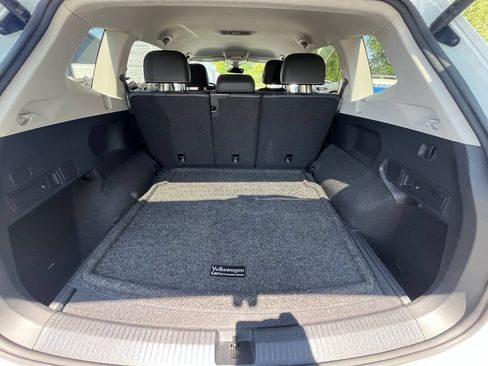 Certified 2024 Volkswagen Tiguan SE AWD/4WD image 29