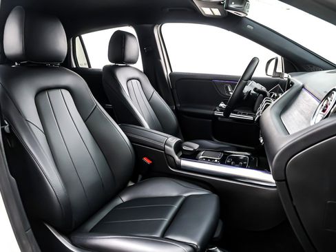 Certified 2023 Mercedes-Benz GLA 250 4MATIC w/ Premium Package image 7