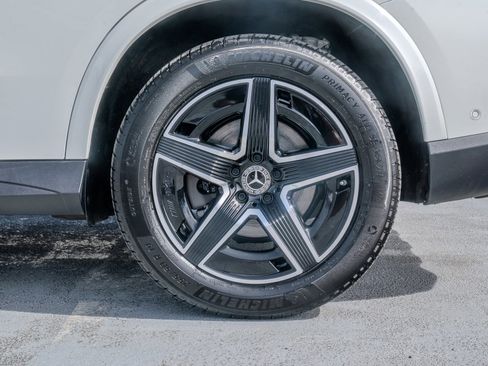 Certified 2025 Mercedes-Benz GLC 300 4MATIC image 13