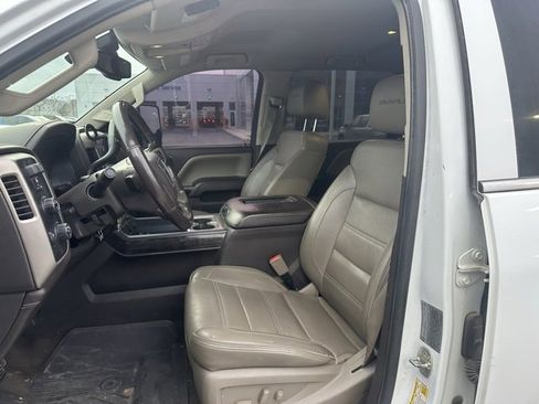 Used 2016 GMC Sierra 3500 Denali w/ Duramax Plus Package image 2