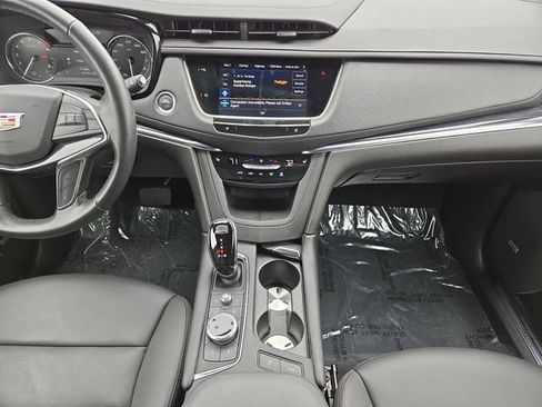 Used 2023 Cadillac XT5 Premium Luxury AWD/4WD image 11