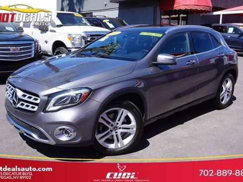 Used 2020 Mercedes-Benz GLA 250 4MATIC image 1