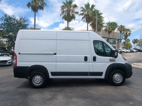 Used 2021 RAM ProMaster 2500 FWD image 4