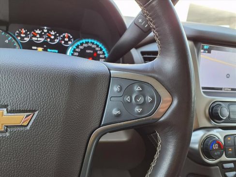 Used 2020 Chevrolet Suburban Premier RWD image 16