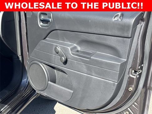 Used 2015 Jeep Patriot Sport image 17