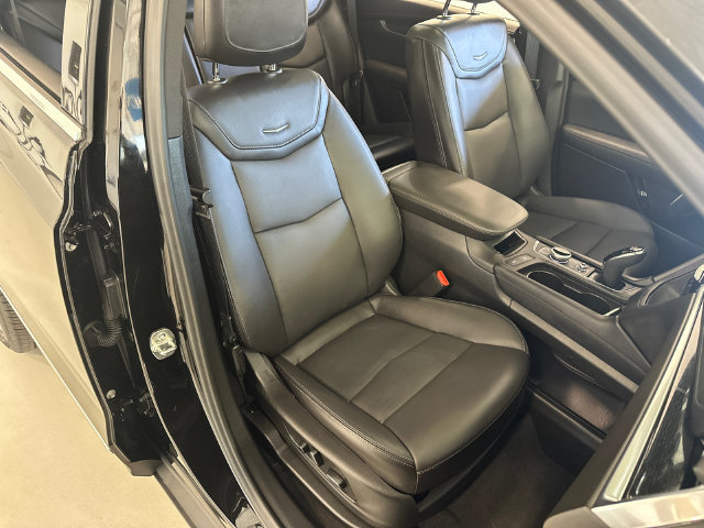 Certified 2025 Cadillac XT5 Premium Luxury w/ Technology Package AWD/4WD image 30