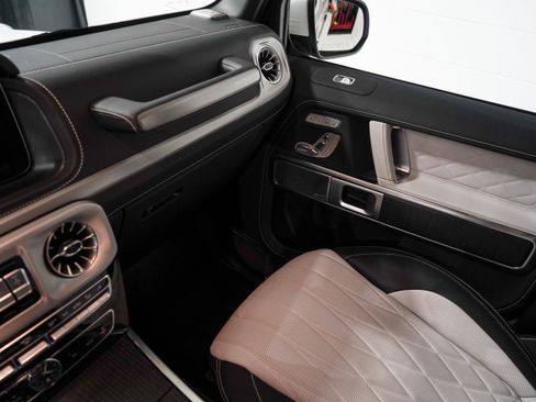 Used 2024 Mercedes-Benz G 550 image 13