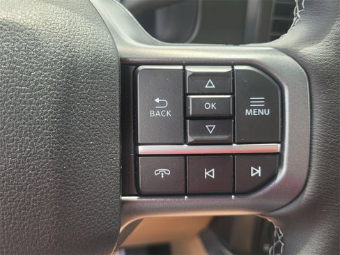 New 2025 Ford F250 Lariat w/ Chrome Package image 25