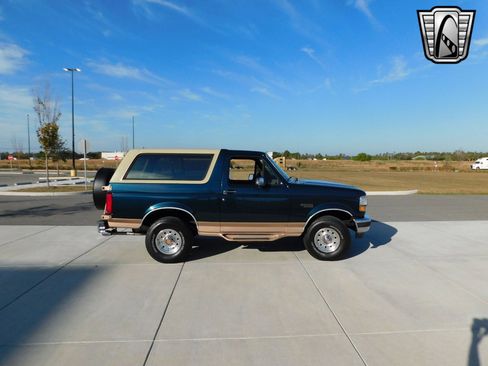 Used 1995 Ford Bronco XLT image 27