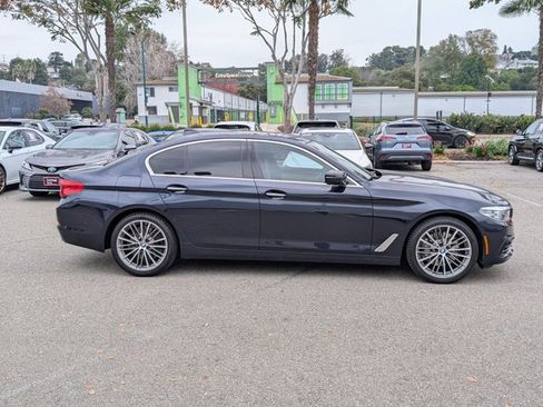 Used 2018 BMW 540i image 4