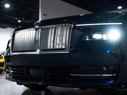 Used 2024 Rolls-Royce Spectre w/ Spectre Launch Package image 75