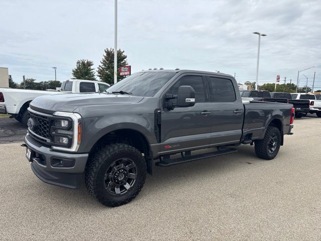 Used 2023 Ford F350 XLT w/ XLT Premium Package AWD/4WD image 2