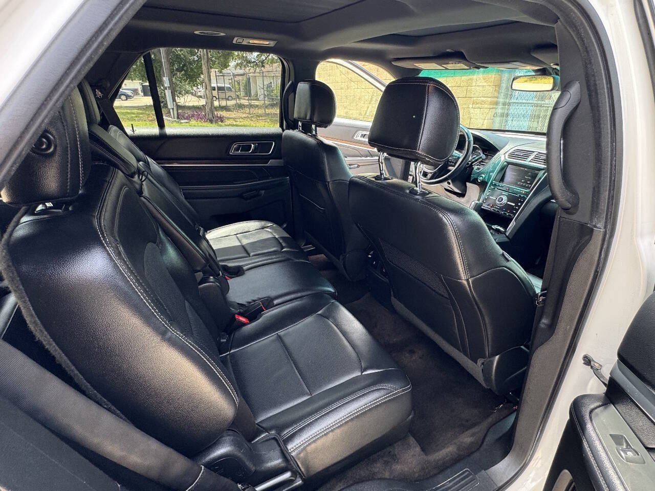 Used 2016 Ford Explorer Limited w/ Equipment Group 301A FWD image 29