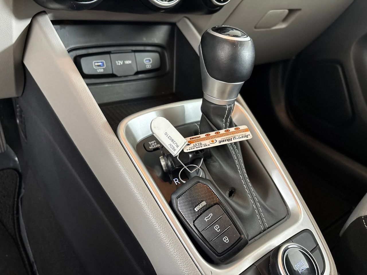Used 2024 Hyundai Venue SEL FWD image 20