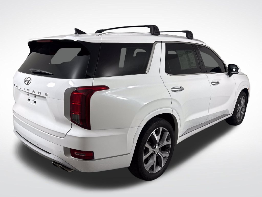 Used 2022 Hyundai Palisade Limited FWD image 3
