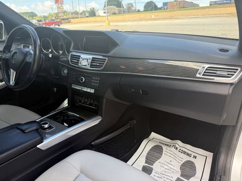 Used 2016 Mercedes-Benz E 350 Sedan image 29
