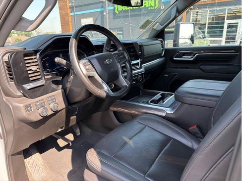 Used 2024 Chevrolet Silverado 3500 LTZ w/ LTZ Plus Package AWD/4WD image 2