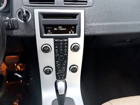 Used 2011 Volvo C70 T5 image 11