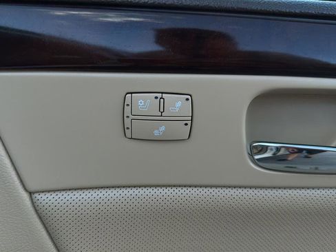 Used 2007 Cadillac DTS Luxury II image 17