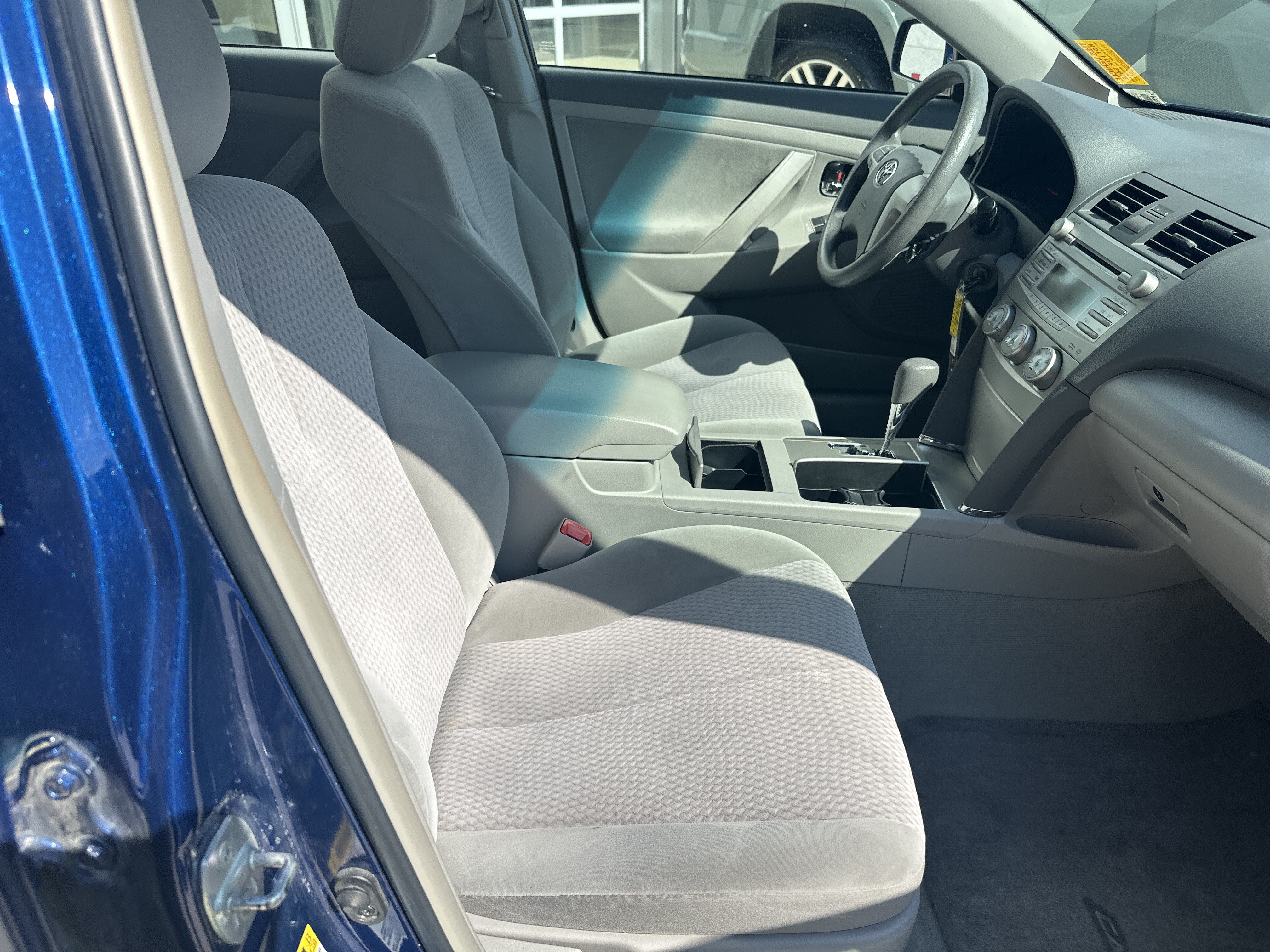 Used 2011 Toyota Camry LE w/ LE Extra-Value Pkg FWD image 29