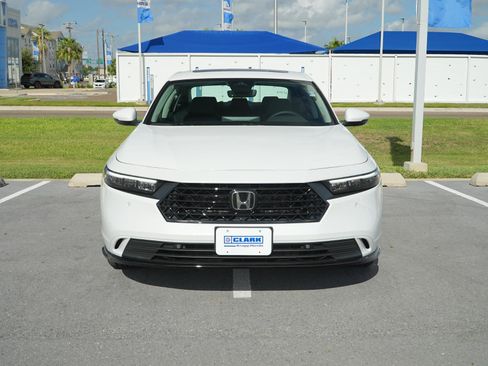 Used 2025 Honda Accord EX-L image 2