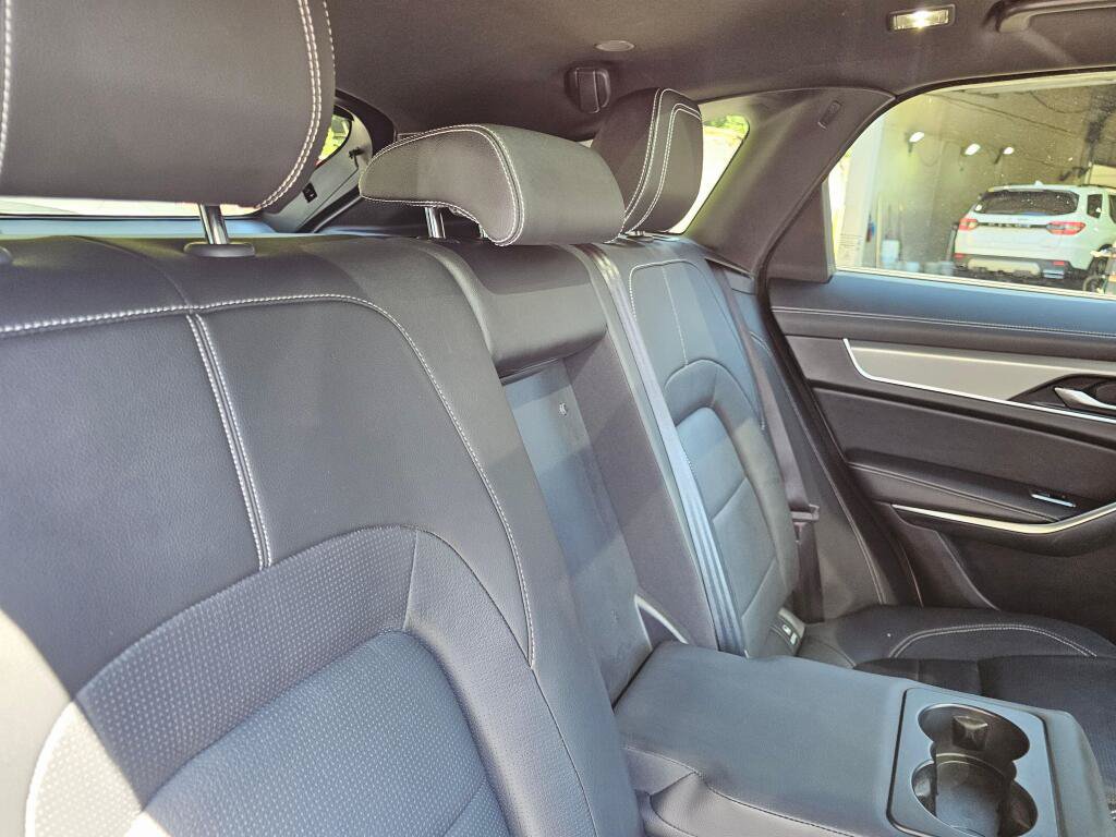 Used 2025 Jaguar F-PACE R-Dynamic S AWD/4WD image 48