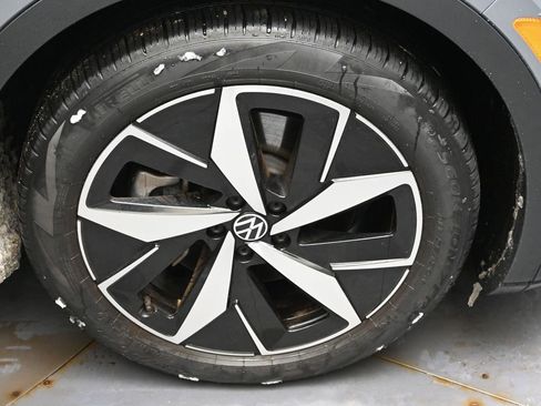 Used 2023 Volkswagen ID.4 Pro S image 10