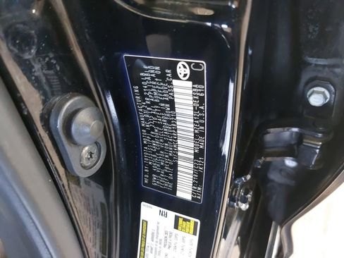 Used 2024 Toyota Corolla SE FWD image 34