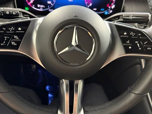 Certified 2025 Mercedes-Benz GLC 300 4MATIC image 33