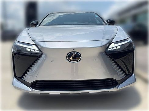 New 2026 Lexus RZ 350e 2WD w/ Convenience Package image 3