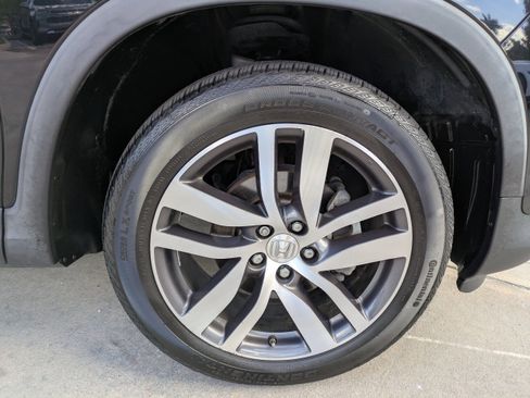 Used 2018 Honda Pilot Elite image 9
