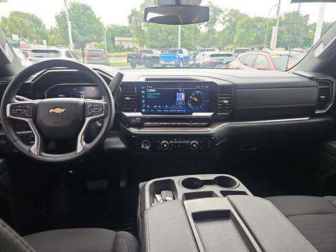 Used 2024 Chevrolet Silverado 1500 LT AWD/4WD image 13