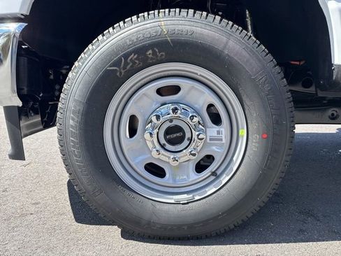 New 2026 Ford F250 XL w/ XL Chrome Package AWD/4WD image 9