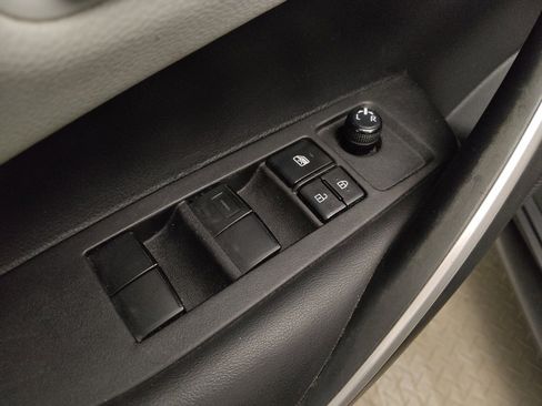 Used 2022 Toyota Corolla SE FWD image 27