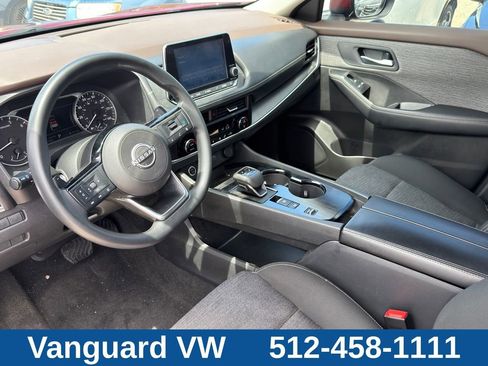 Used 2023 Nissan Rogue SV FWD image 8